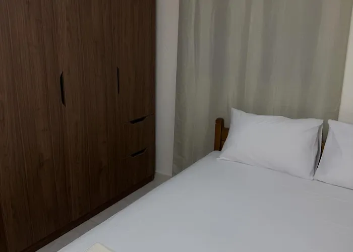 Serene * Nea Kallikrateia